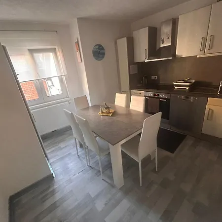 Privatunterkunft Gr Ooms-rent *