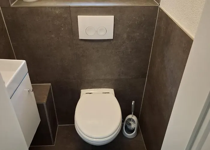 Gr Ooms-rent Quarto em Acomodações Particulares *